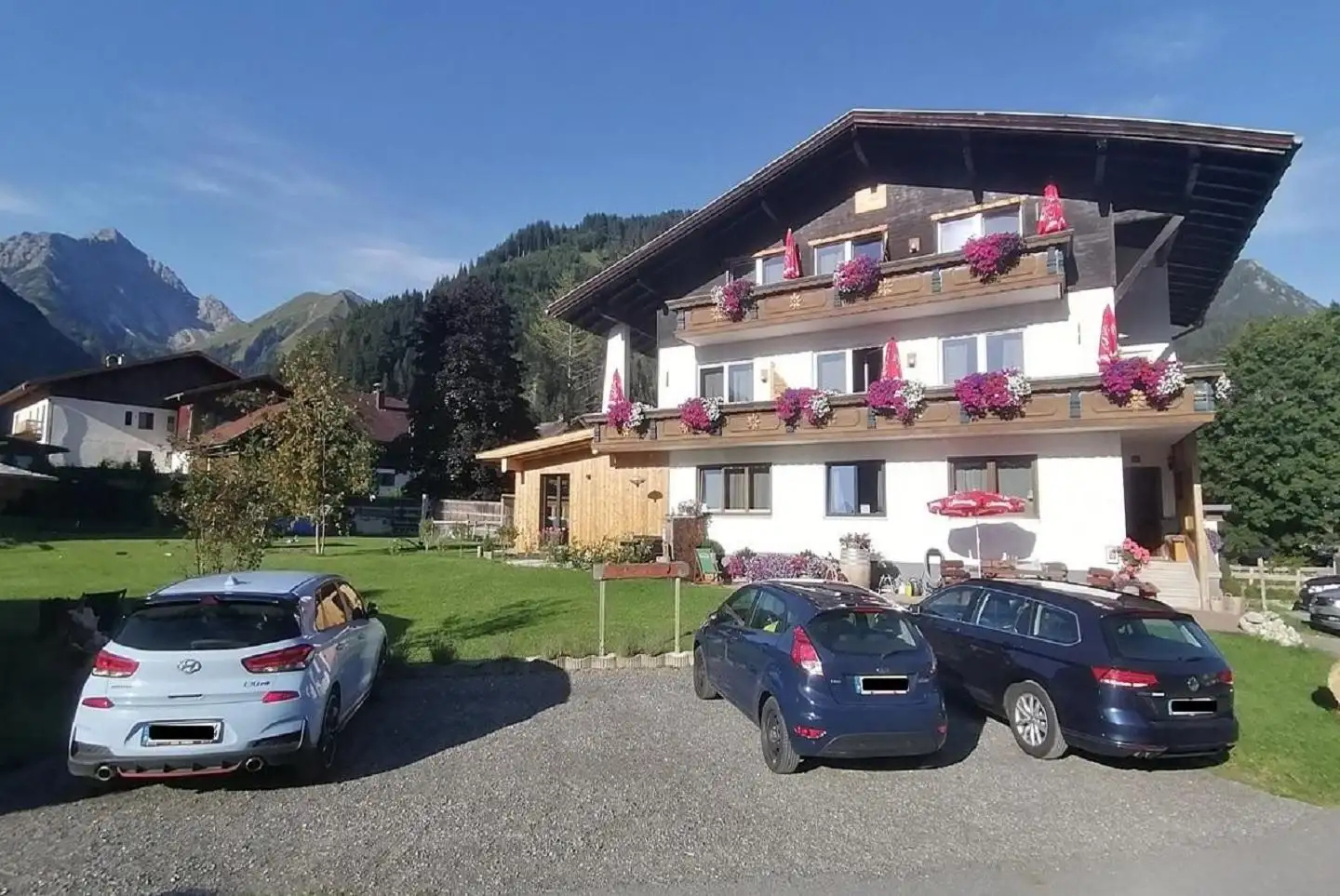 Ferienwohnungen Haus Almrausch #Willkommen